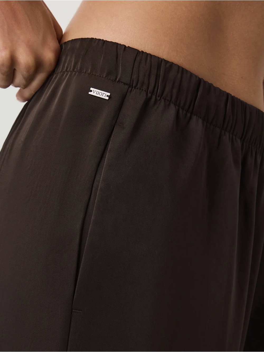 Vuori Nova Satin Wideleg in Dark Java